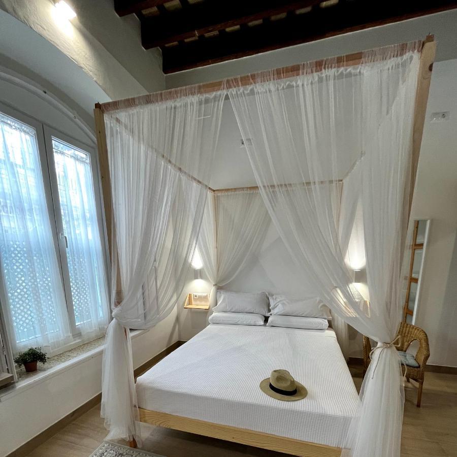 Apartamentos Turisticos Casa De Los Balcones Chipiona Buitenkant foto